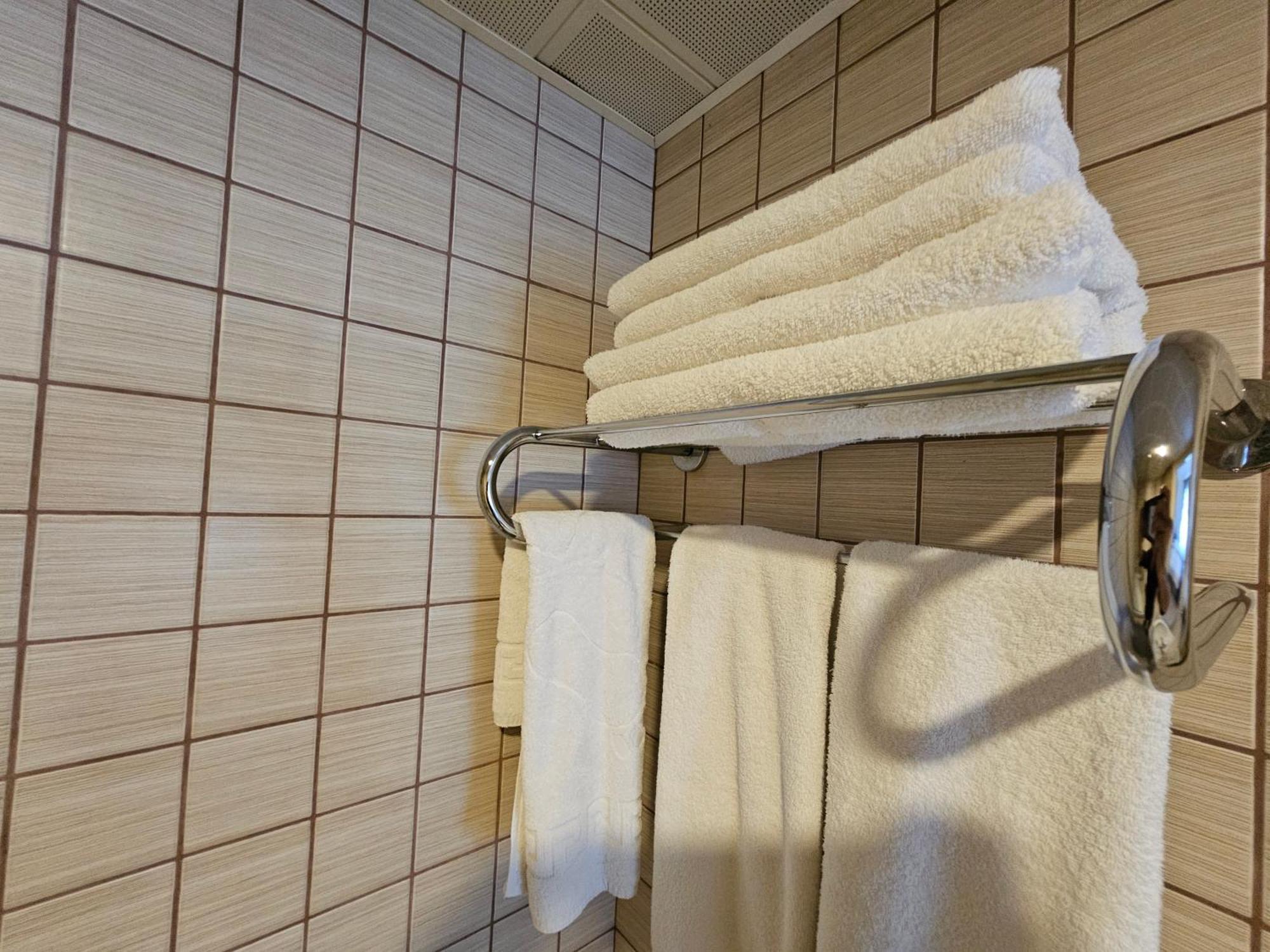 Park Palace Hotel 키레니아 외부 사진