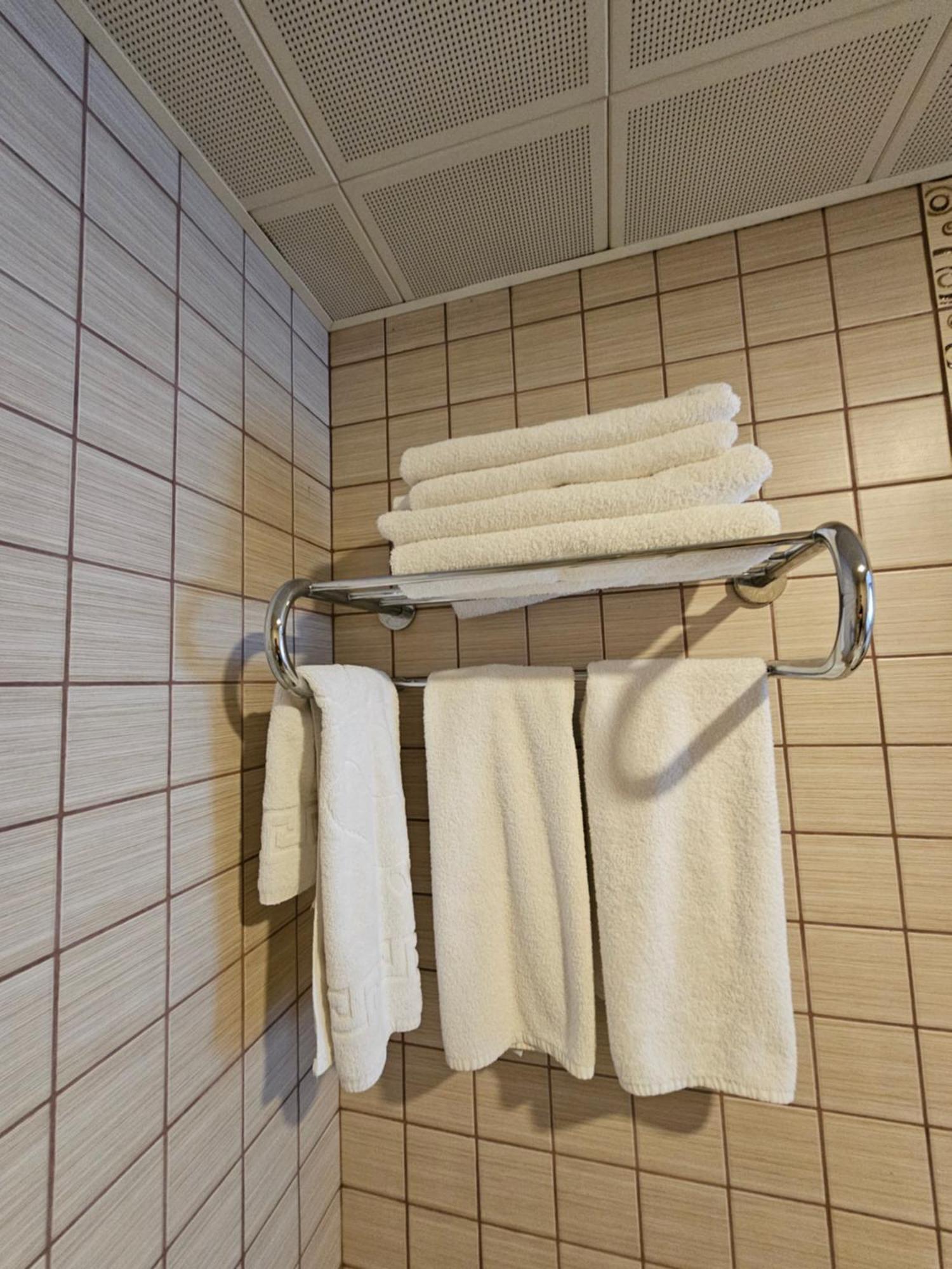 Park Palace Hotel 키레니아 외부 사진